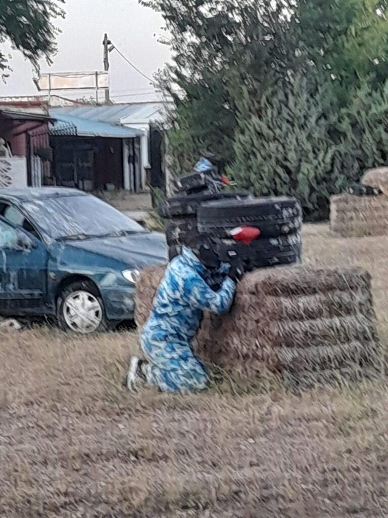 Se-puede-jugar-al-paintball-con-lluvia-2